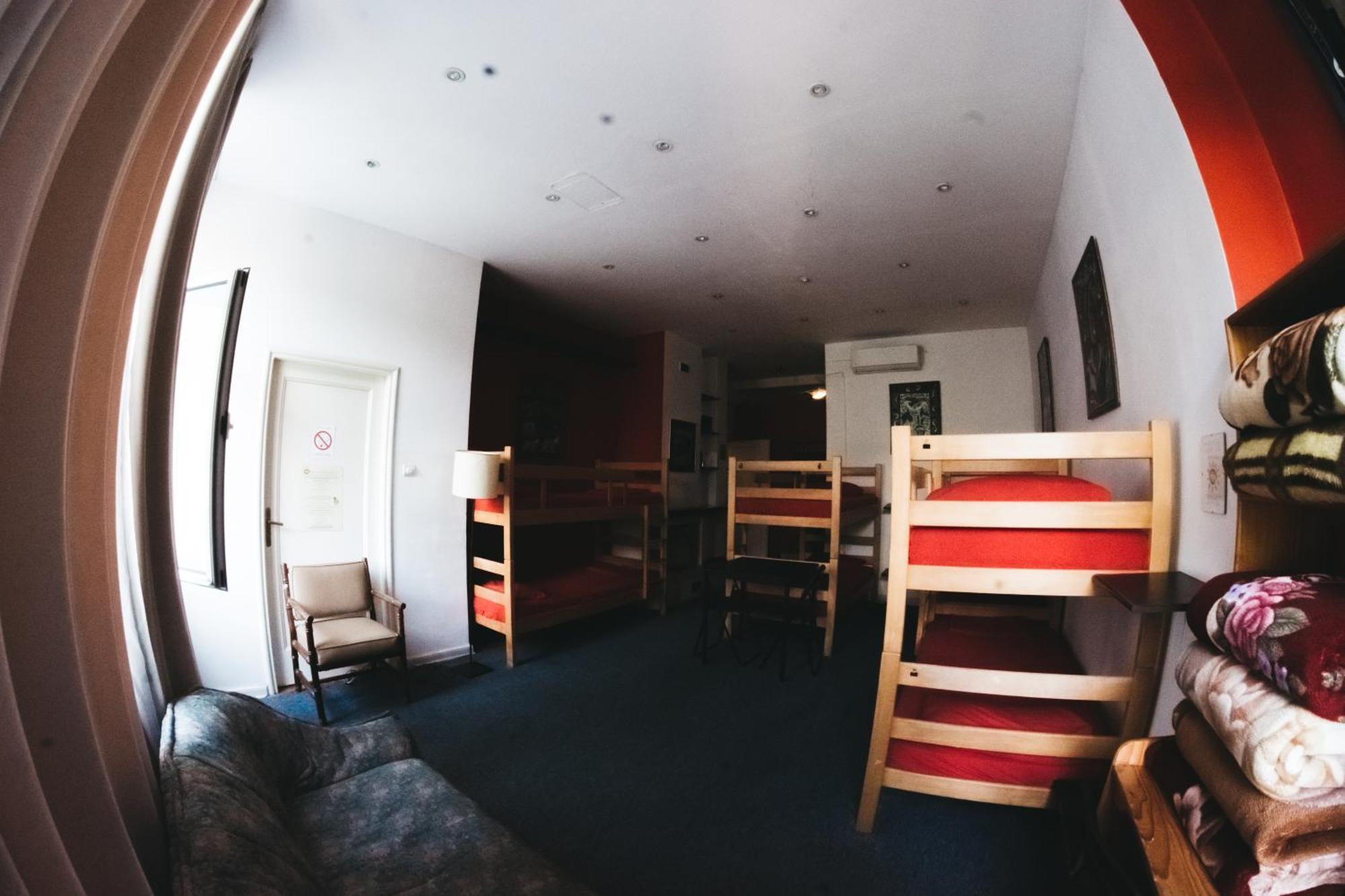 Sun Hostel بلغراد المظهر الخارجي الصورة